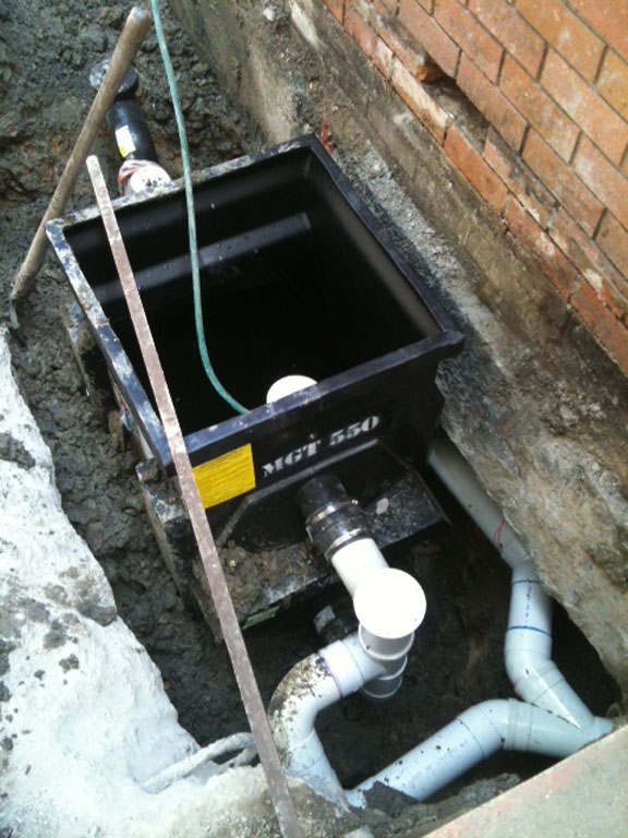 grease trap cleaning cost